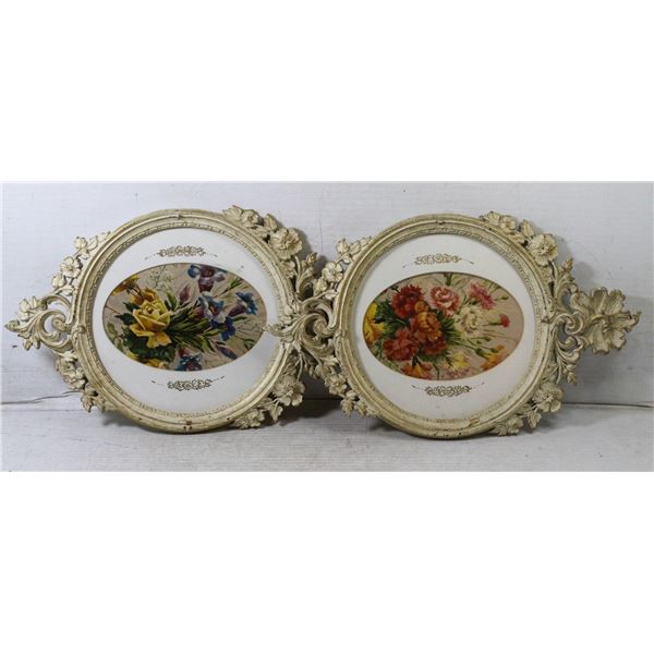 PAIR OF VINTAGE PICTURE FRAMES