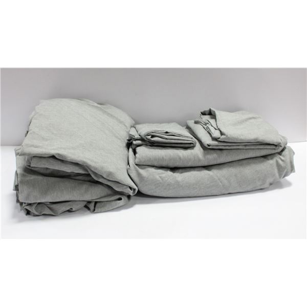 BOX W 2 BEDDING SETS – CHARISMA 6 PC SET KING SIZE