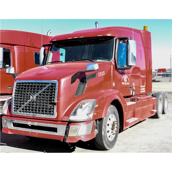 2012 VOLVO VNL64T670L TRACTOR TRUCK