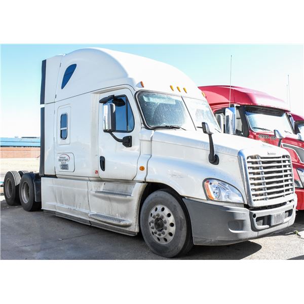 2014 FREIGHLINER CASCADIA TANDEM TRACTOR
