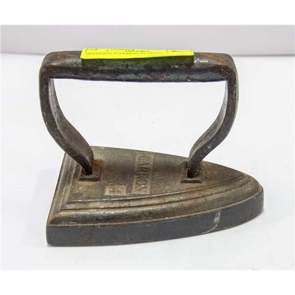 ANTIQUE CARRON #4 IRON