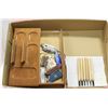 Image 1 : WOOD ORGANIZER WITH KNIFES, MULTI-TOOLS AND MORE &