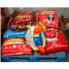 Image 1 : PALLET OF ASSORTED SIZE AND BRAND DOG FOOD.