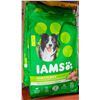 Image 1 : 2 BAGS OF 6.8KG IAMS MINI CHUNKS CHICKEN AND WHOLE