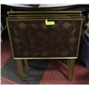Image 1 : 4 VINTAGE TV TRAYS