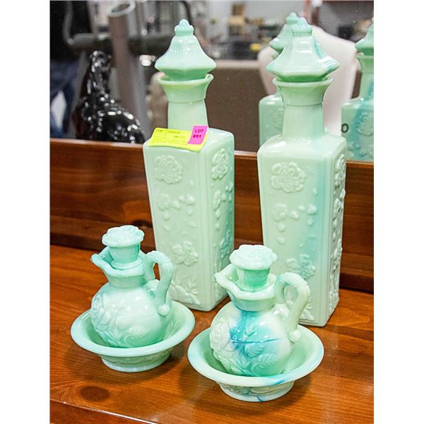 COLLECTION GREEN SWIRL DECANTERS AND PITCHERS