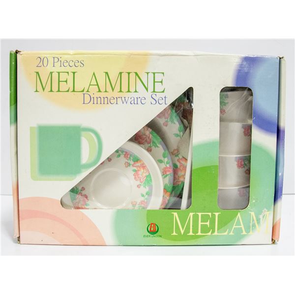 NEW 1998 MELAMINE 20 PC DINNERWARE SET