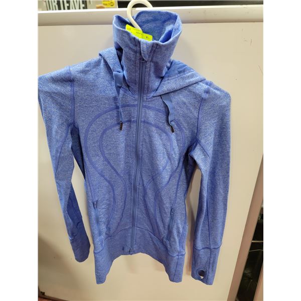 LADIES ZIP UP LULULEMON JACKET - SIZE 4