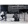 Image 2 : Gordie Howe Autographed Framed 16x20 Photo Detroit Red Wings (PSA/DNA)