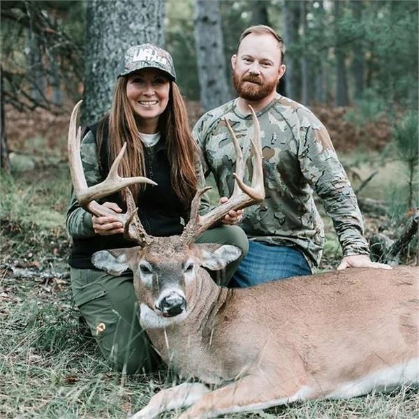 MICHIGAN WHITE-TAILED DEER HUNT FOR ONE HUNTER