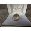 Image 2 : 10K Man's Gold Ring with 7 Diamonds Size 10