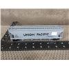 Image 1 : Grain Car Union Pacific 21609 - HO Scale