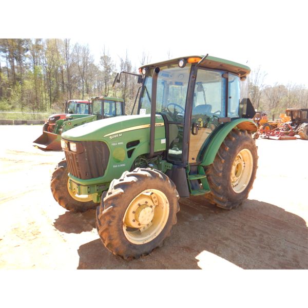 2010 JOHN DEERE 5095M Farm Tractor