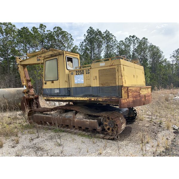 Caterpillar 225D Excavator