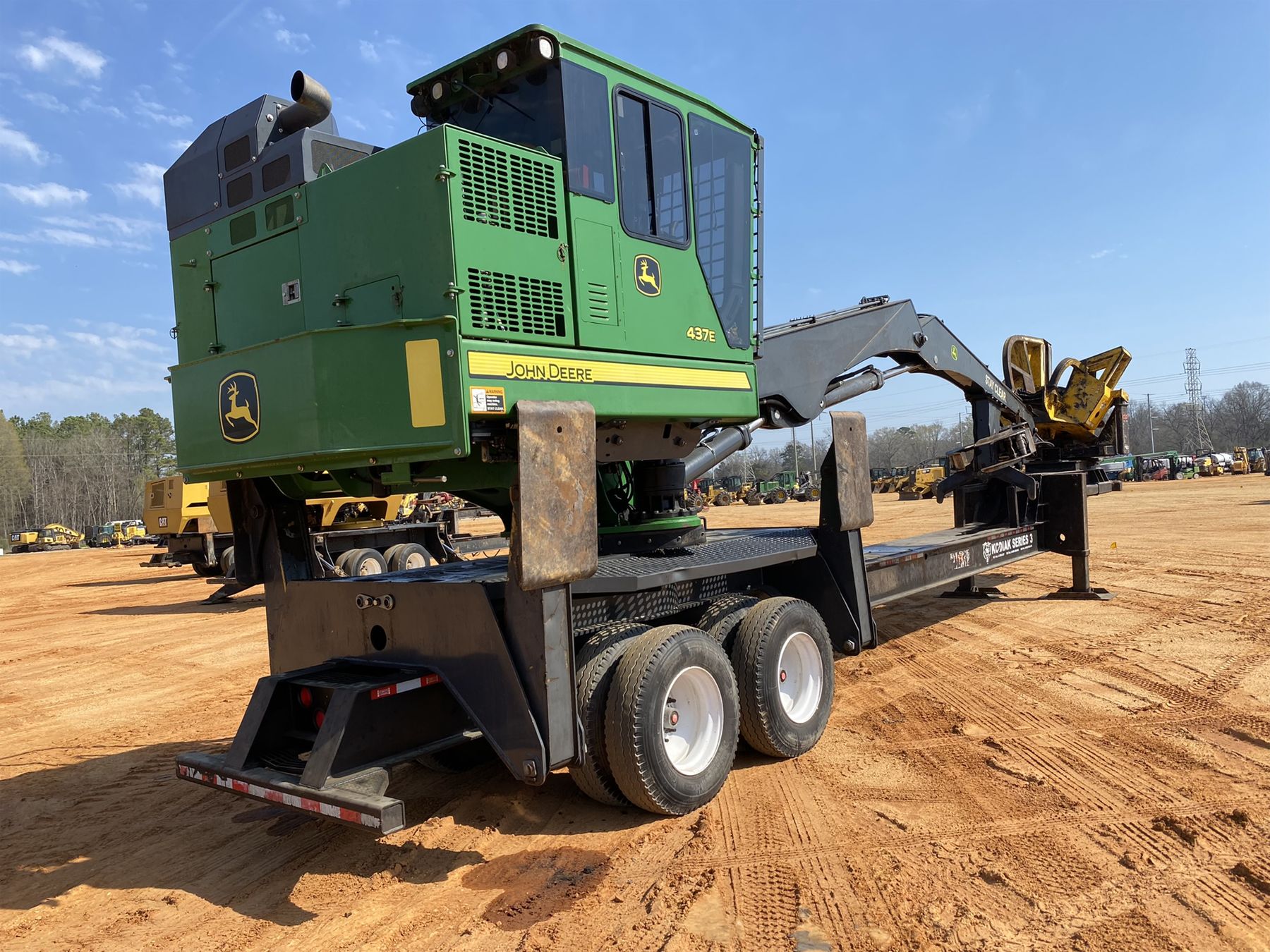 2016 JOHN DEERE 437E Log Loader - J.M. Wood Auction Company, Inc.