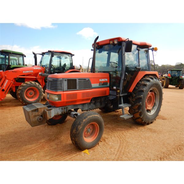 Kubota M110 Tractor