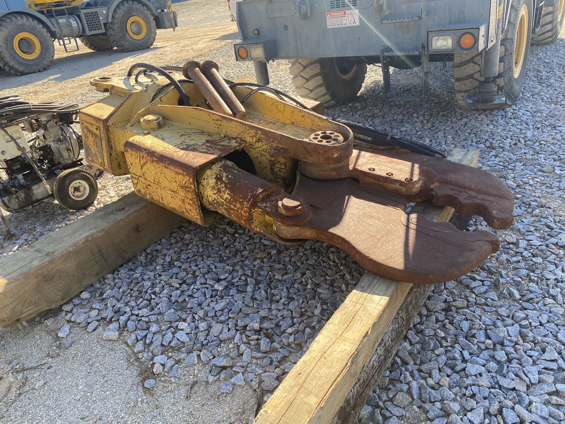 LABOUNTY UP40 CONCRETE PROCESSOR - J.M. Wood Auction Company, Inc.