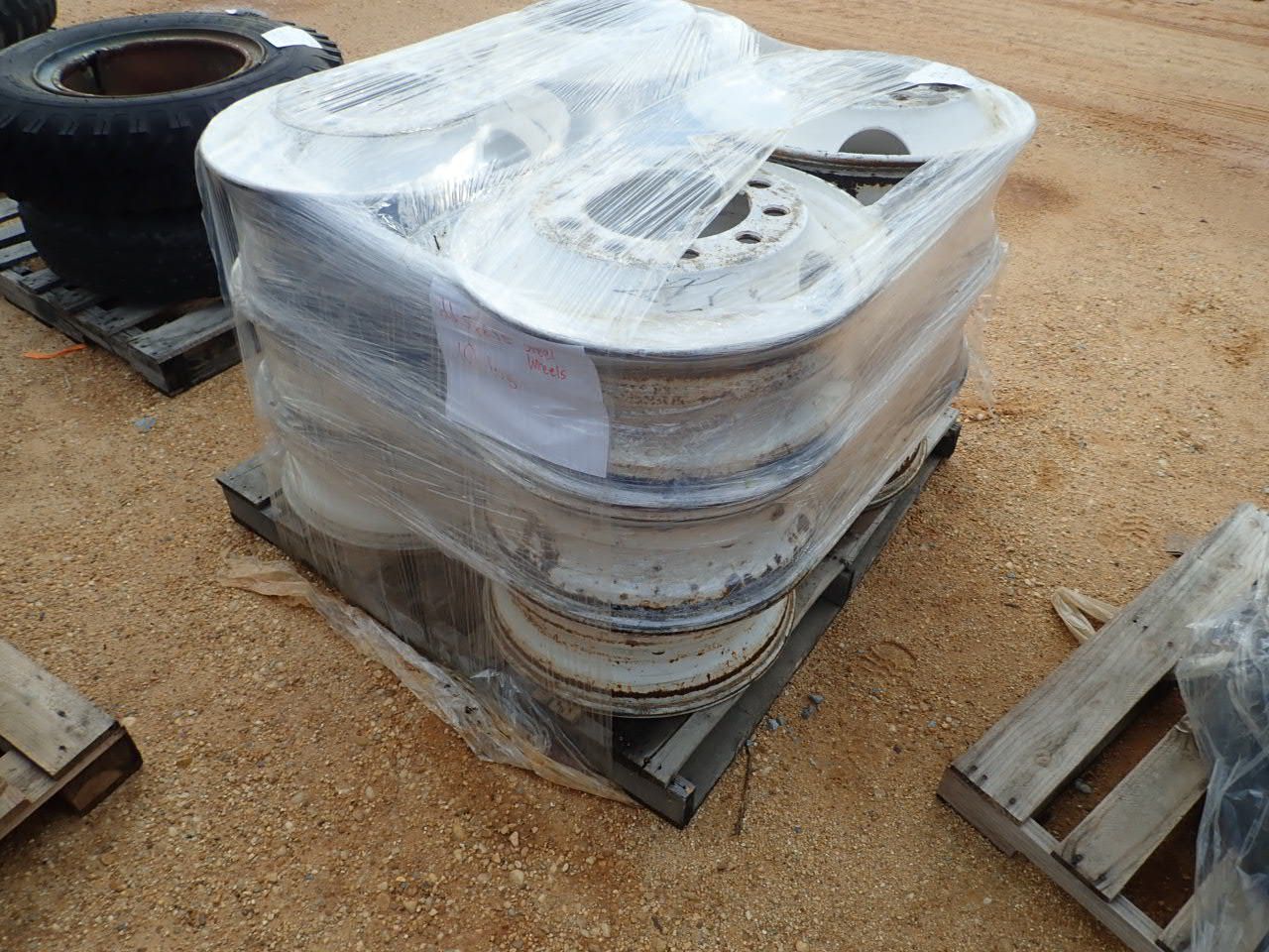 (12) TRUCK TRACTOR/TRAILER RIMS J.M. Wood Auction Company, Inc.