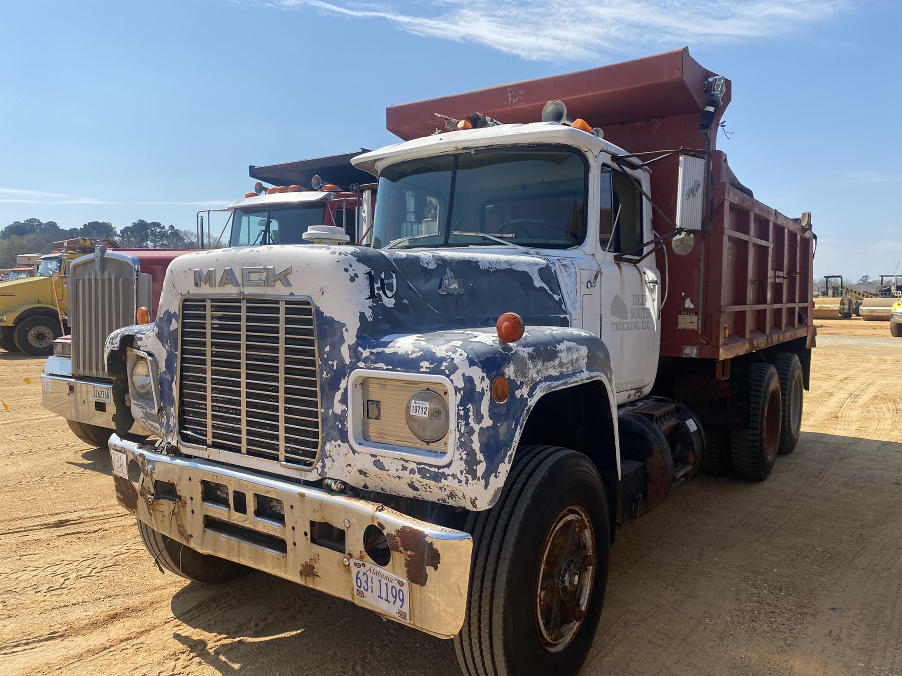 Mack R686st 1985 MACK R686ST Dump Truck - J.M. Wood Auction Company, Inc.