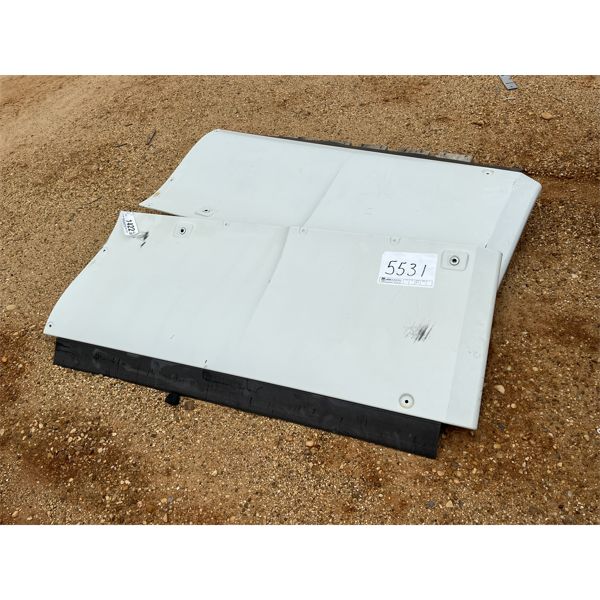 SIDE CAB AIR DAMN,  FITS TRUCK/TRACTOR (A1)