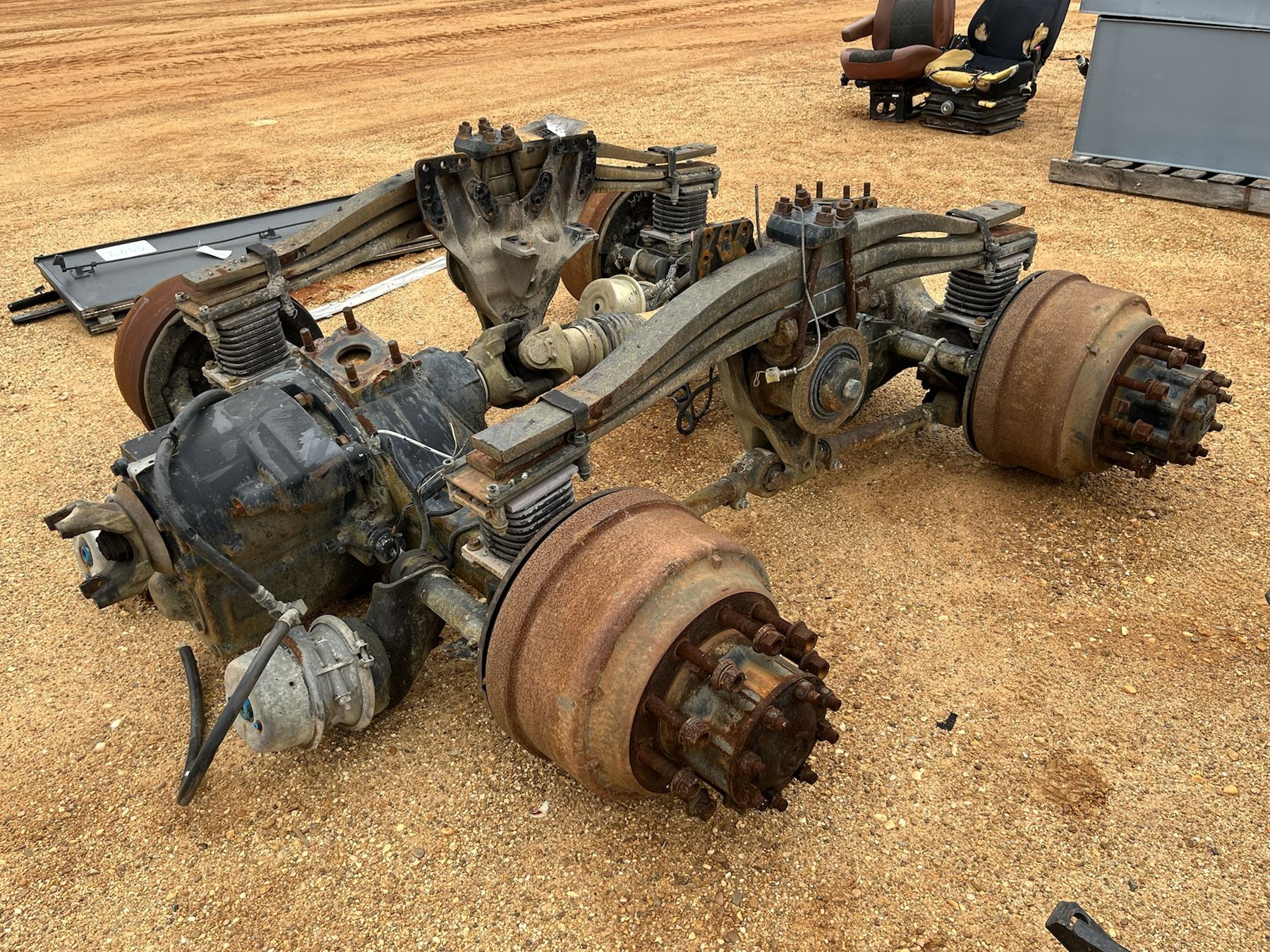 TANDEM DRIVE AXLE'S, FITS TRUCK TRACTOR (A1) J.M. Wood Auction