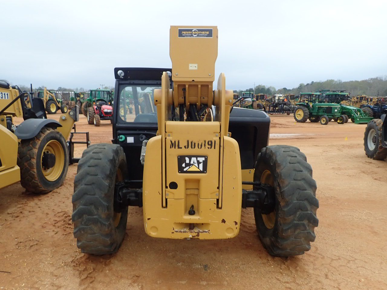 2016 CAT TL943D Forklift - Telehandler