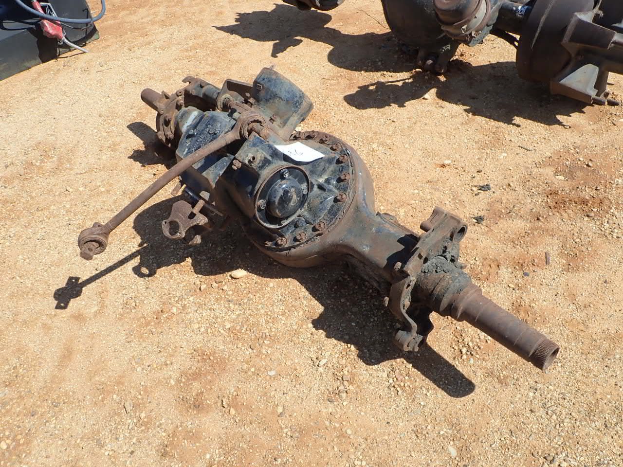 MACK DRIVE AXLE (A1) J.M. Wood Auction Company, Inc.
