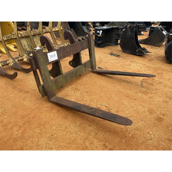 CAT BACKHOE QUICK ATTACH FORKS (B6) - J.M. Wood Auction Company, Inc.