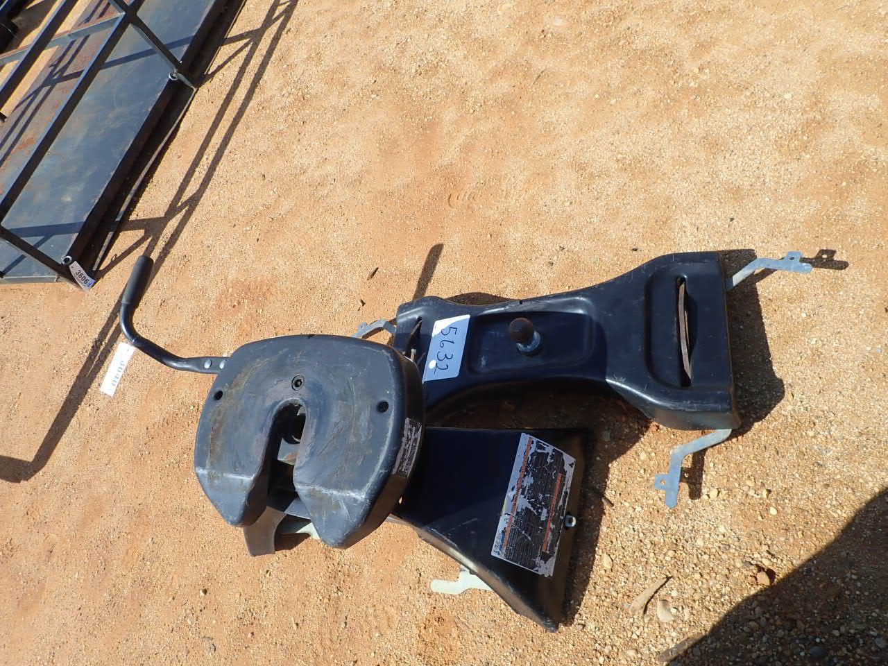 REESE ELITE RE18 FIFTH WHEEL HITCH & GOOSENECK HITCH (A1)