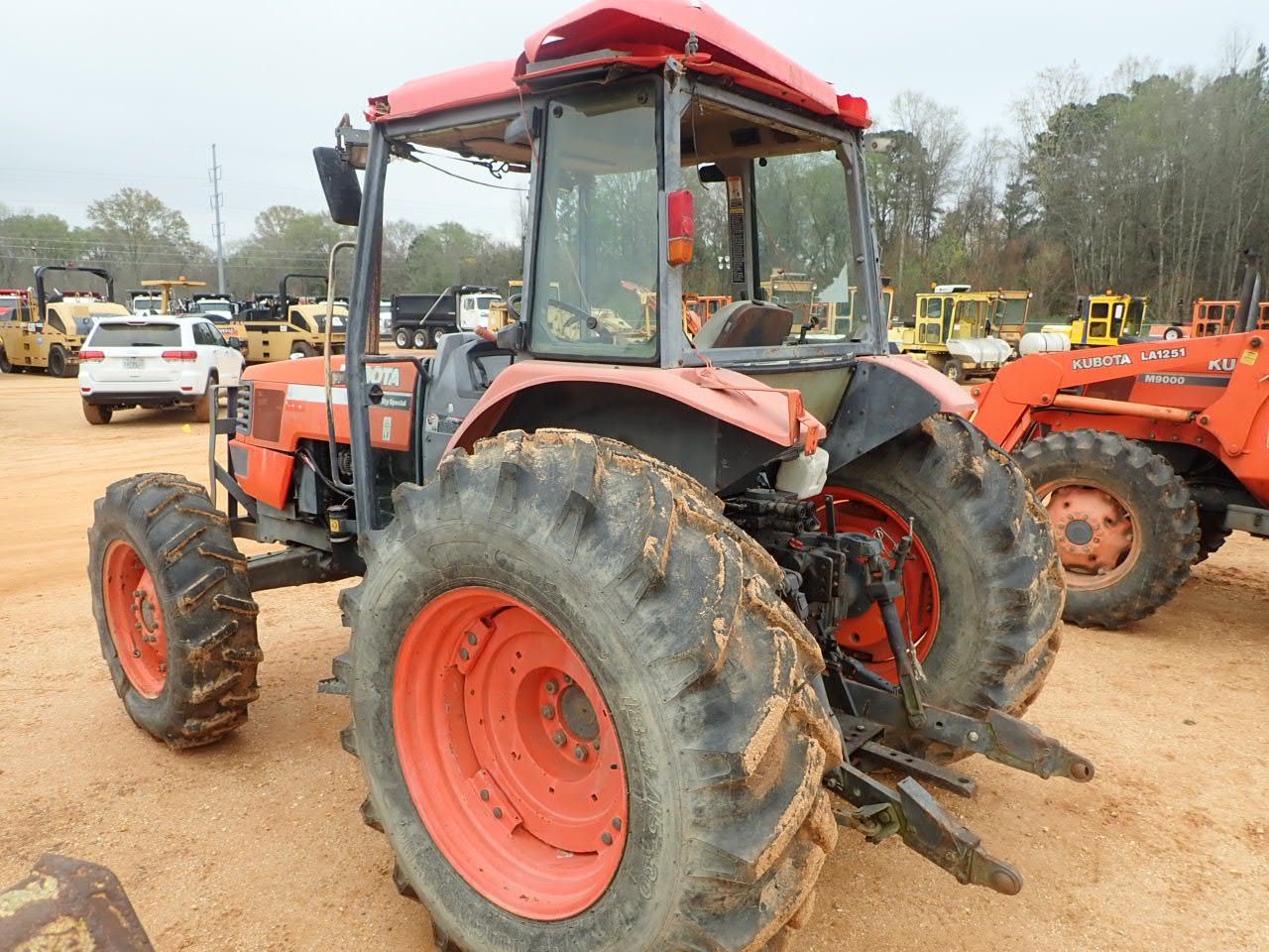 KUBOTA M9000 Farm Tractor J.M. Wood Auction Company, Inc.