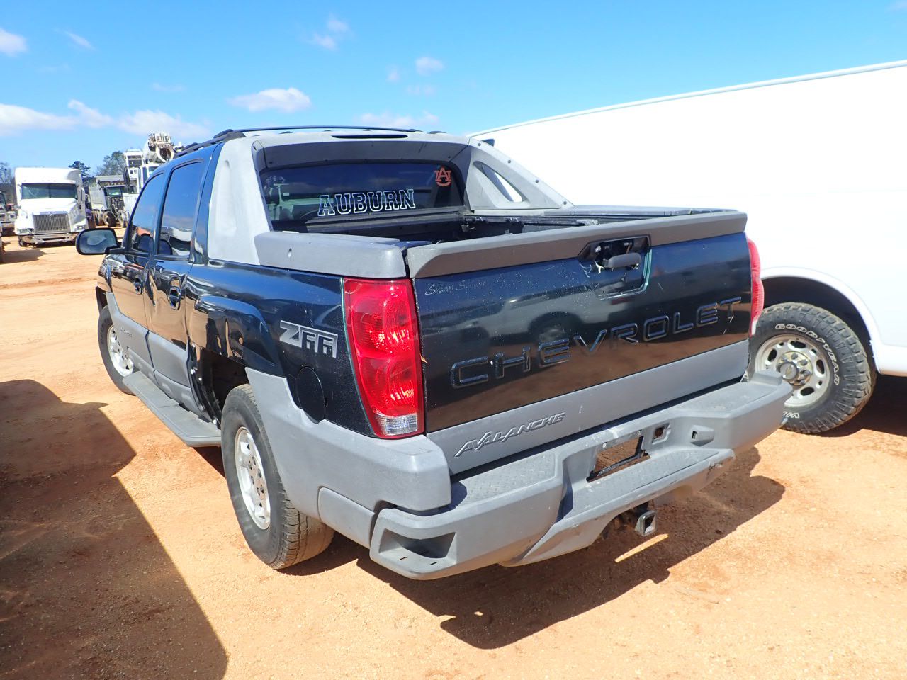 2002 CHEVROLET Z66 AVALANCHE Pickup Truck