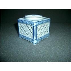 CHINESE BLUE & WHITE INCENSE BURNER #2329300