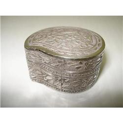 BEAUTIFUL  - SILVER TONE - ROUND - PILL BOX #2340707