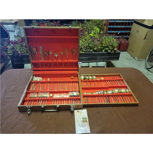 Fine Dining, Gold Plated Flatware Box Set