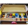 Image 2 : Croquet Set - Golf Balls & Tees - Oars - 5lbs Dumbbells - Water Air Mattress