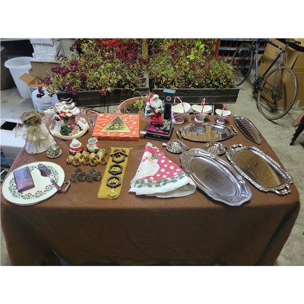 Serving Trays - Candy Bowls - Napkin Rings - Cookie Jar - Cream & Sugar Santa & Mrs. Claus Appy Fork
