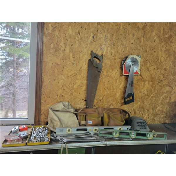 Tool Belt - Levels x2 - Wrenches - Socket Set - Measuring Tapes - Saws - Knee Pads