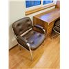 Image 2 : Wood Desk - Leather Swivel Office Chair on Wheels & Leather Conference Chair