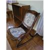 Image 3 : Small Book Shelf - Tapestry Rocking Chair