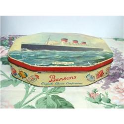 OLD TIN BOX-OCEAN LINER R.M.S.QUEEN MARY  #2319611