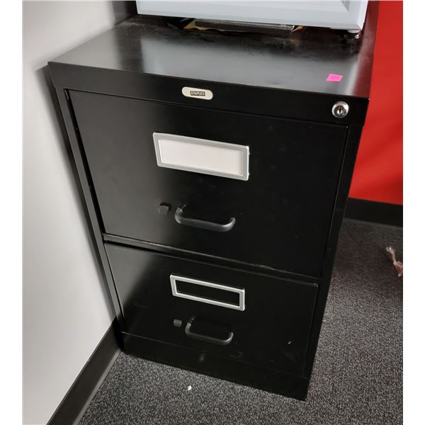 2 DRAWER LEGAL SIZE FILING CABINET, 18 X 29 X 27