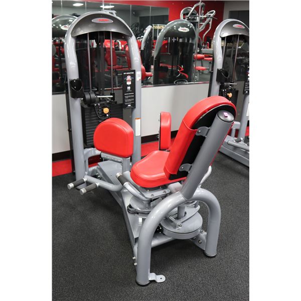 MATRIX HIP ADDUCTION MACHINE WITH 220LBS INTERNAL