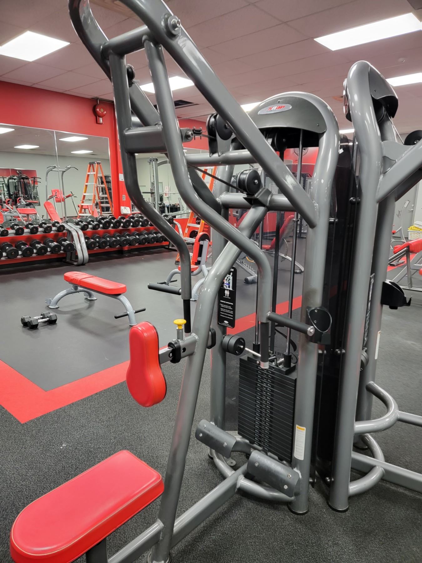 MATRIX SEATED ROW MACHINE WITH 295LBS INTERNAL