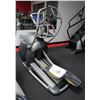 Image 1 : OCTANE FITNESS PRO4700 ELIPTICAL MACHINE