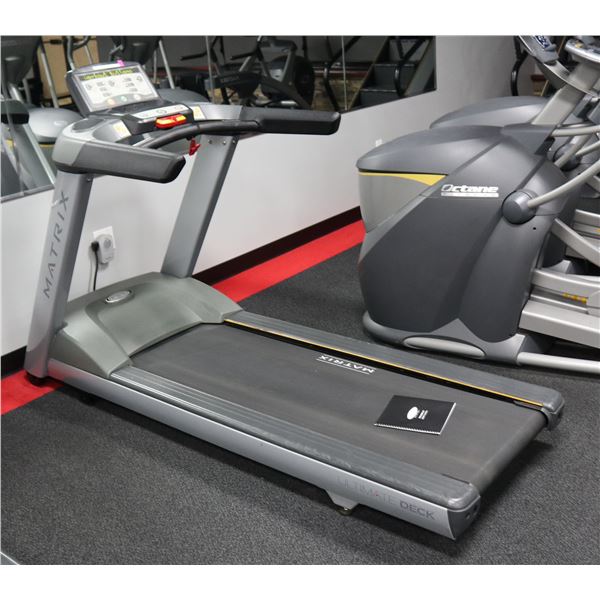 MATRIX ULTIMATE DECK TREADMILL