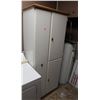 Image 1 : CUPBOARD WITH CONTENTS
