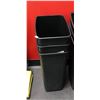 Image 1 : LOT OF 3 GARBAGE BINS