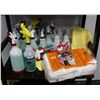 Image 1 : LARGE LOT OF CLEANER SPRAY BOTTLES & TOWELS