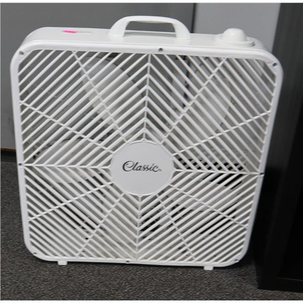 CLASSIC SQUARE FAN