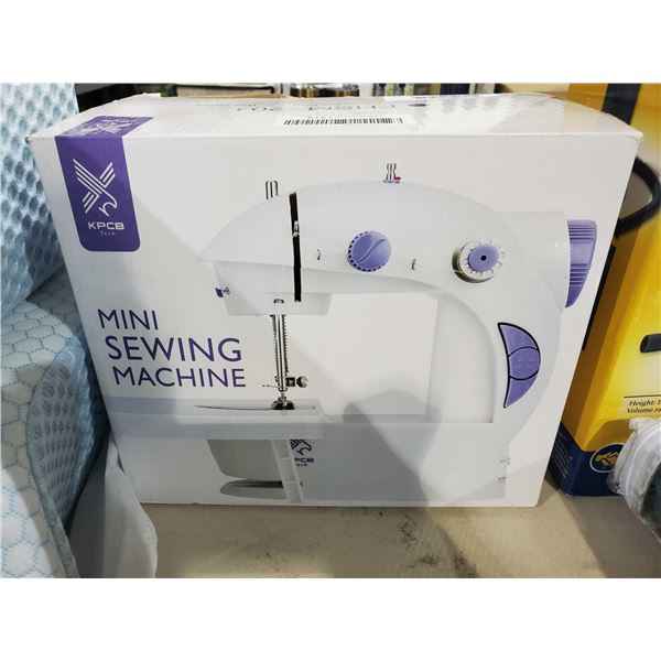 *NEW* Mini Portable Sewing Machine
